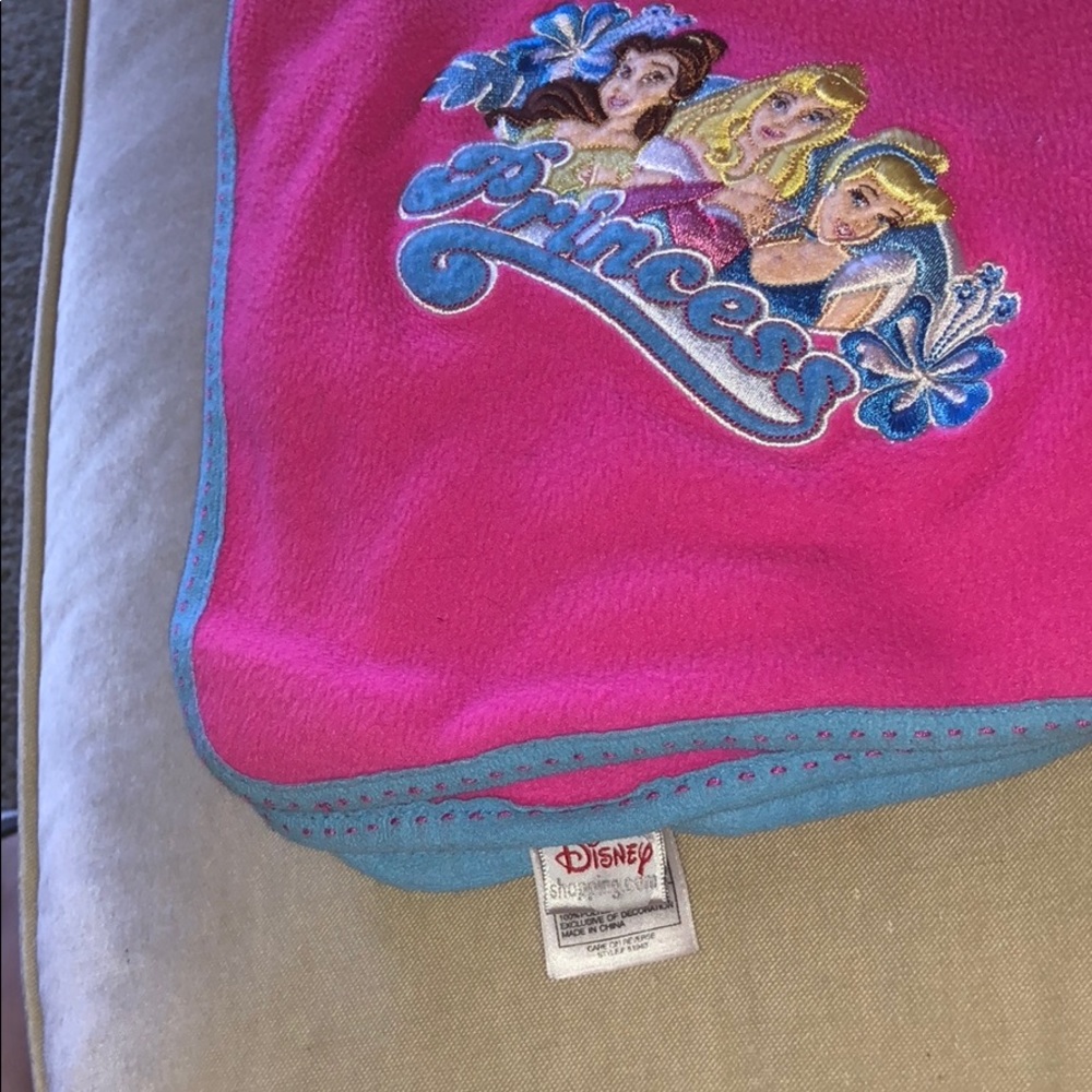 4x4 pink Disney blanket